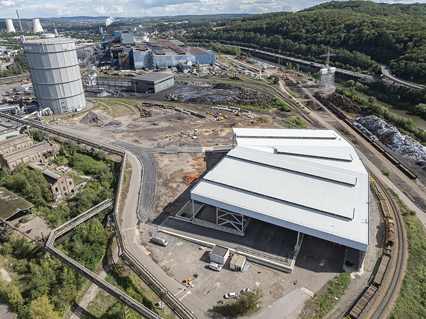 Área na usina de Saarstahl em Völklingen, Alemanha, em que a subestação da Primetals Technologies será construída. Copyright: Uwe Braun, SHS - Stahl-Holding-Saar